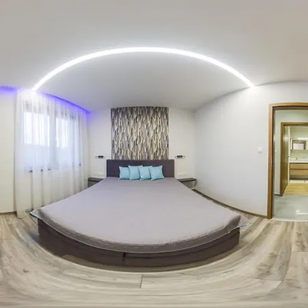 Gamma Apartmanok Es Jakuzzi Miskolc Exterior photo